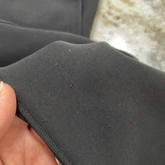 Lululemon On the Fly 7/8 Black Woven Pants Size 4 Office Casual Travel 27" - Picture 14 of 16